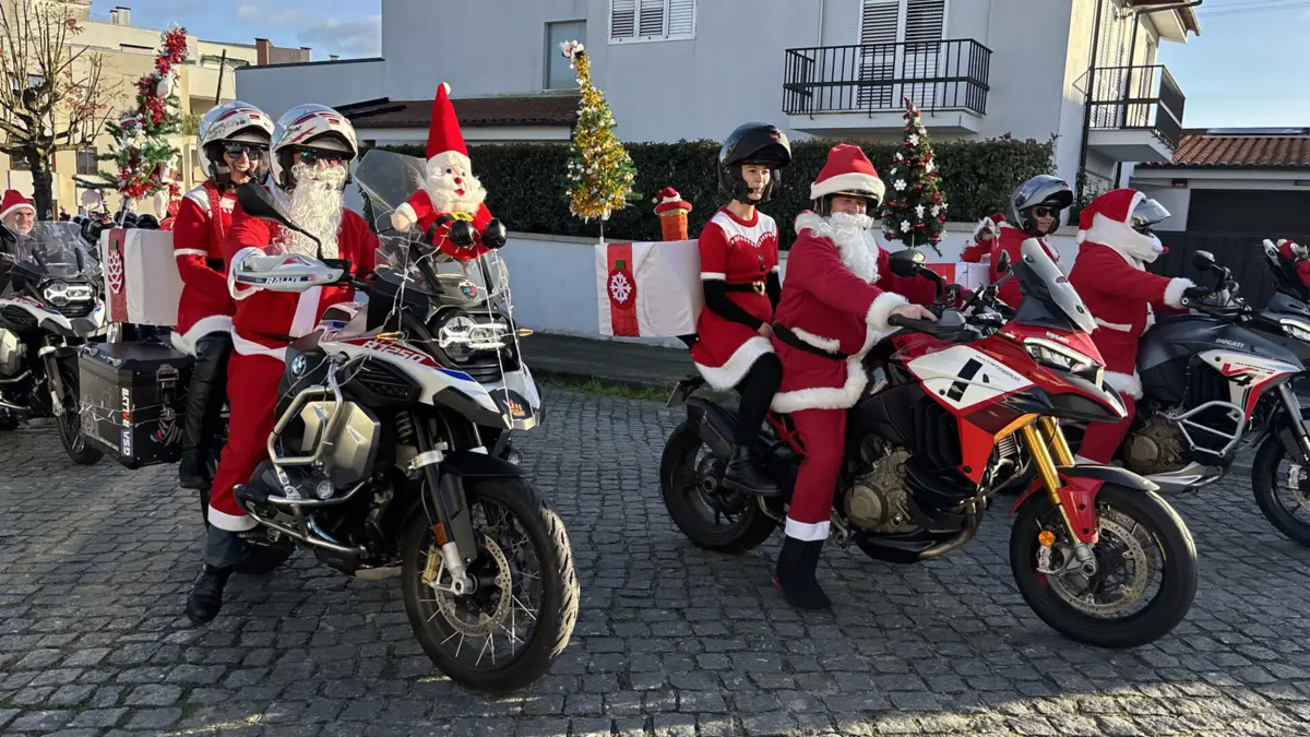 Imagem de contexto do artigo Centenas de pais Natal desfilaram de mota pelas ruas de Barcelos