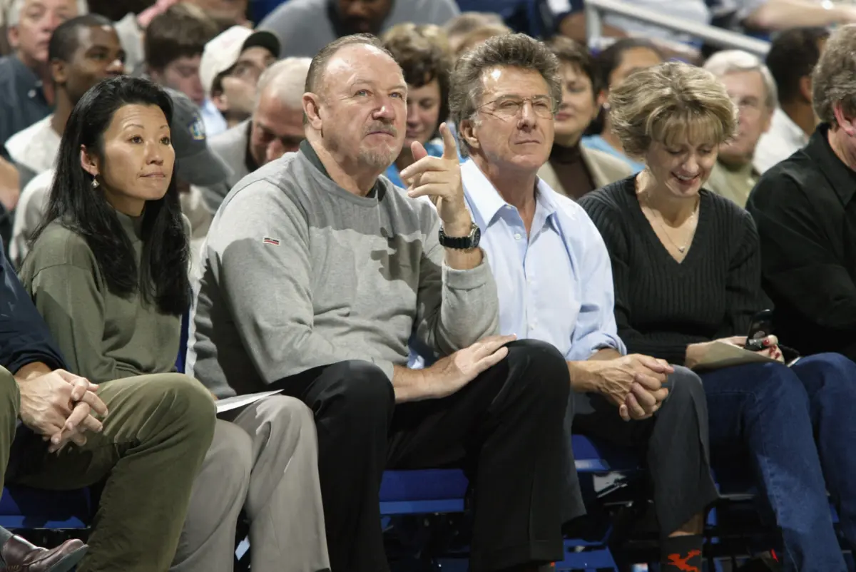 Gene Hackman e Betsy Arakawa trocaram alianças em 1991