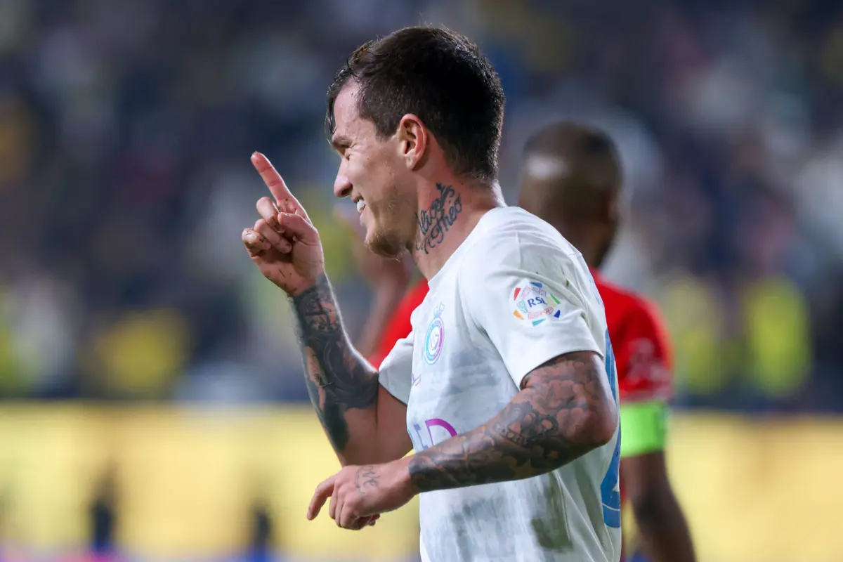 Otávio joga no Al Nassr