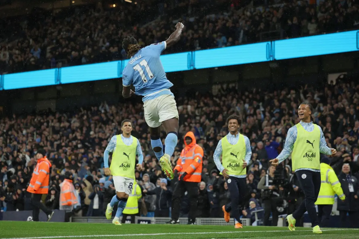 Doku apontou um grande golo de pé direito