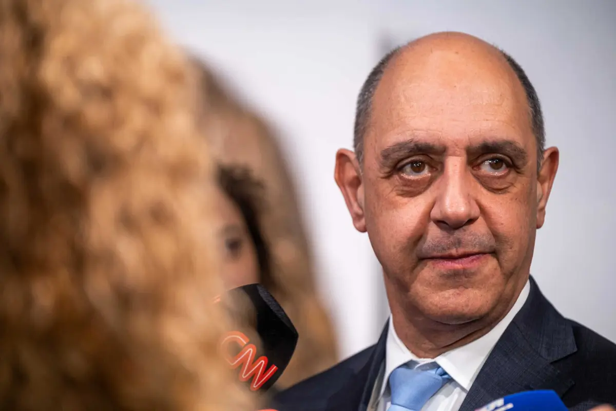 Manuel Pizarro garante que sai de "consciência tranquila" e com as "bases da reforma profunda do SNS" lançadas