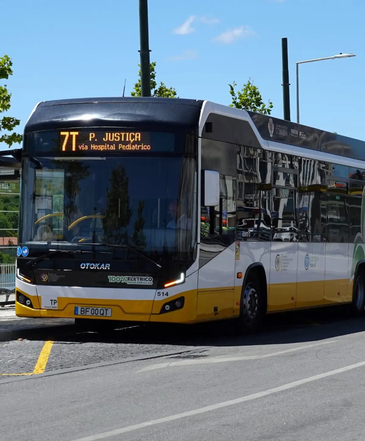 Um dos novos autocarros elétricos