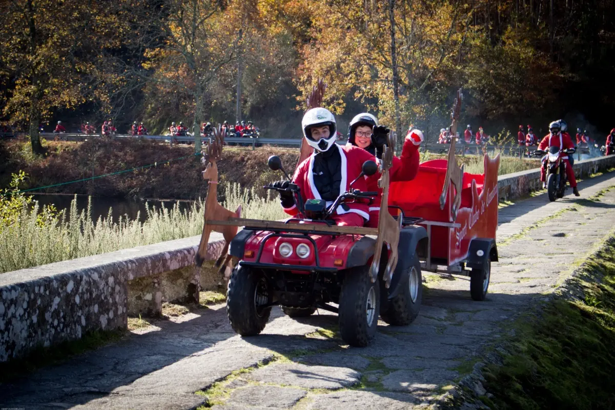 Imagem de contexto do artigo Natal sobre rodas: motards de Vale de Cambra levam doces às crianças