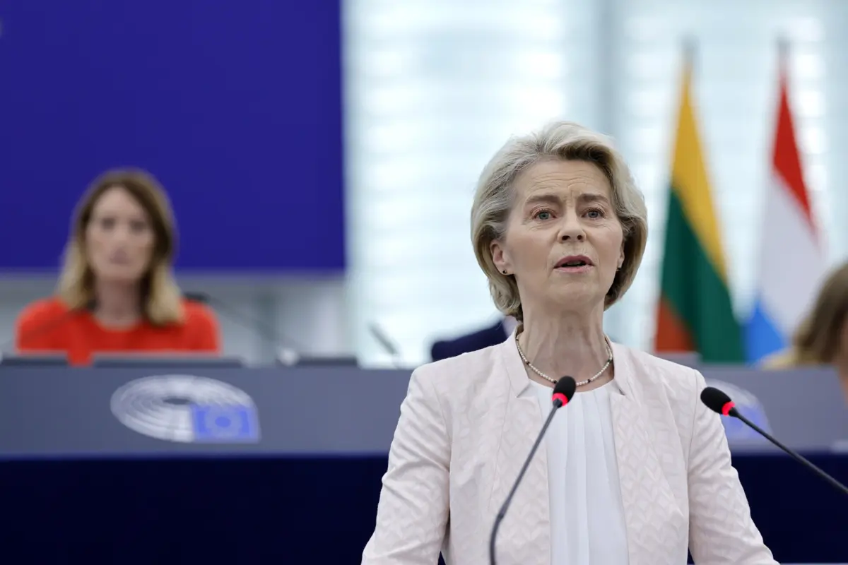 Ursula von der Leyen discura no Parlamento Europeu