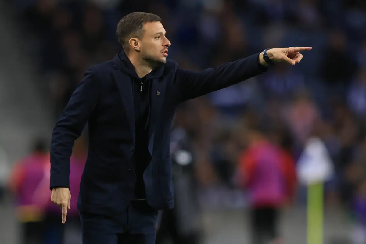 Martín Anselmi procura ultrapassar a fase conturbada