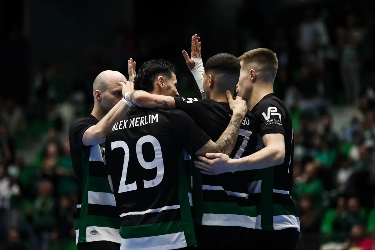 Jogadores do Sporting festejam apuramento para a final four da Champions