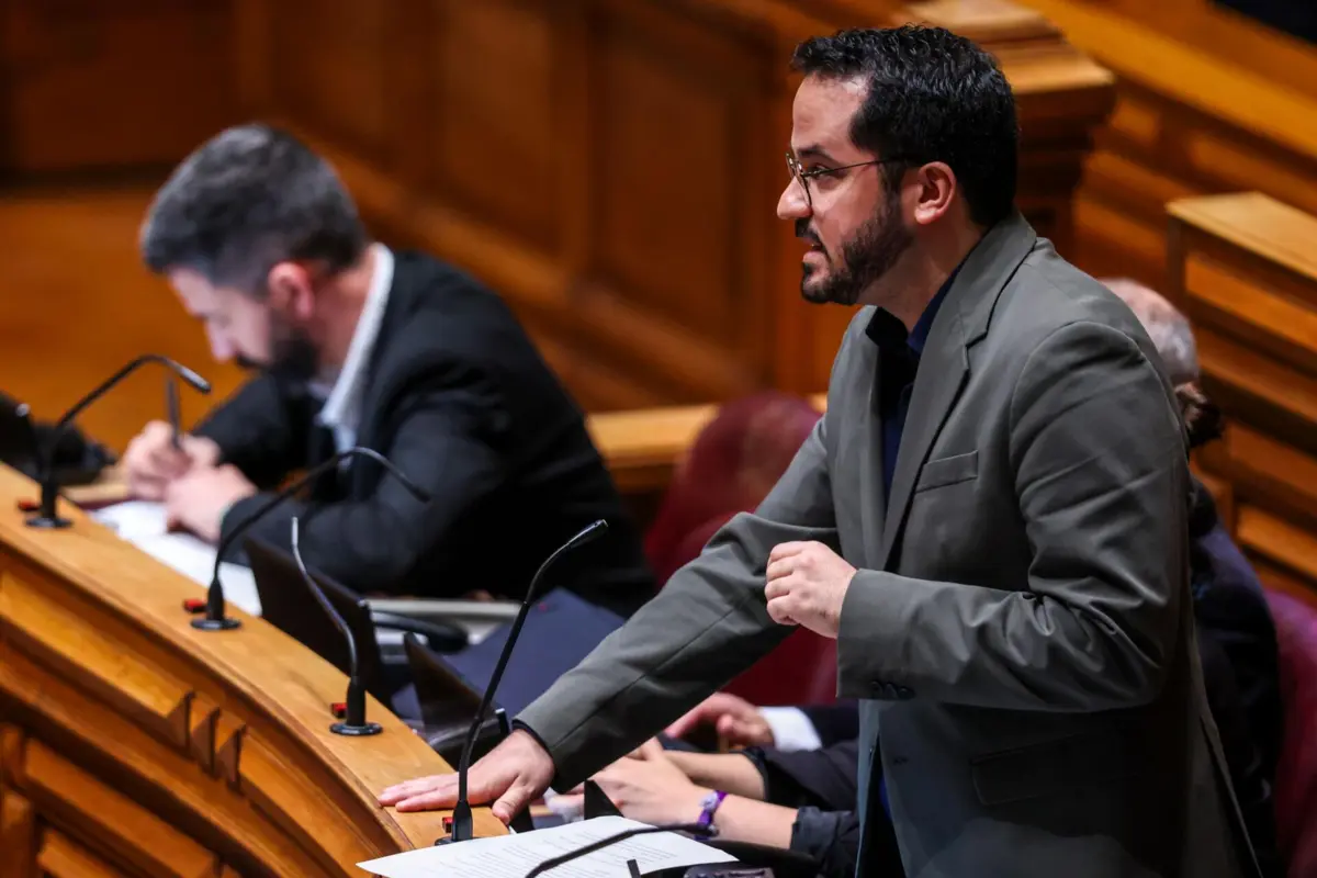 Paulo Muacho tem 35 anos e é advogado de profissão