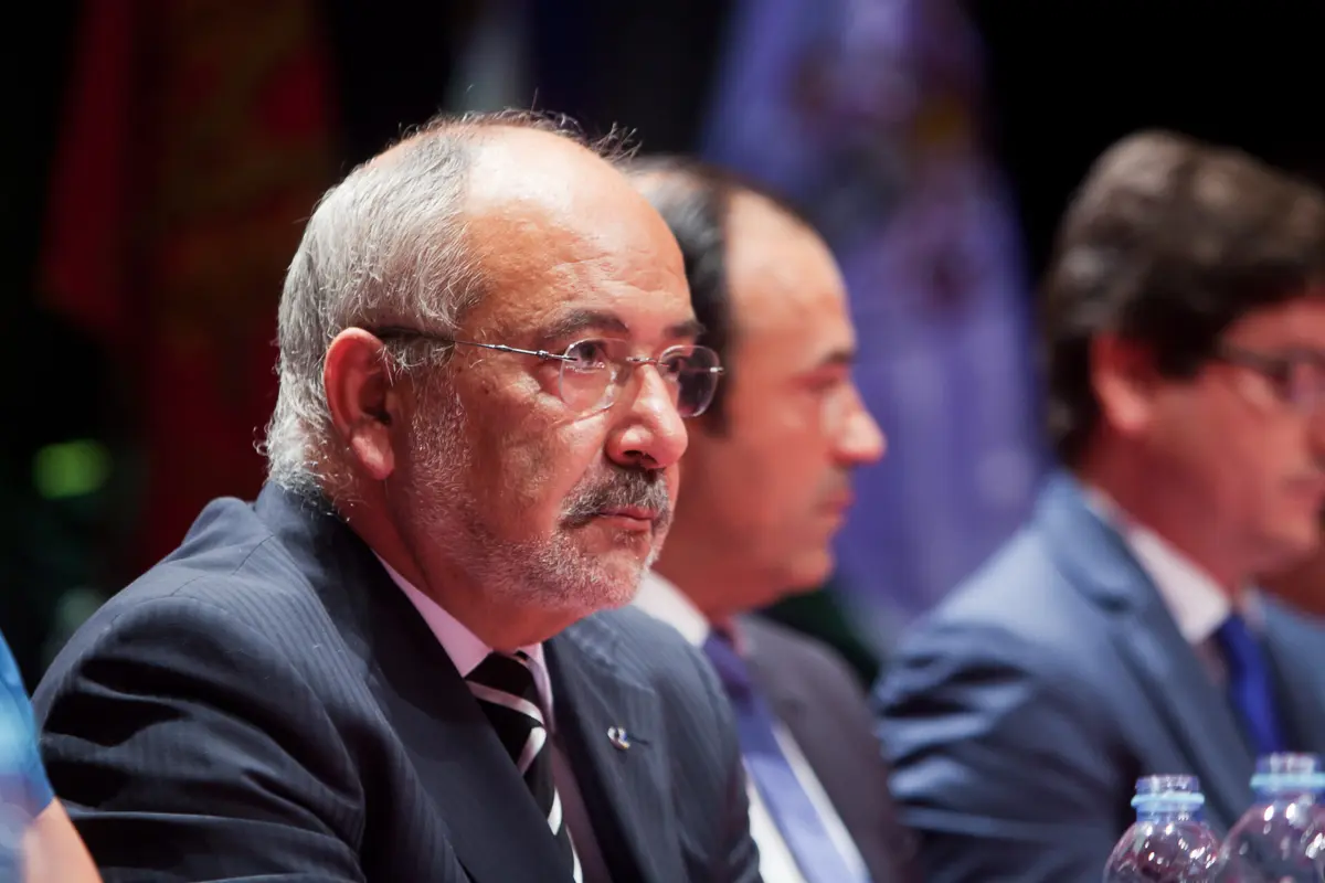 Moita Flores foi acusado, juntamente com Gaspar Borges, dono da Alexandre Barbosa Borges (ABB), da prática dos crimes de branqueamento de capitais e de corrupção, passiva e ativa, respetivamente