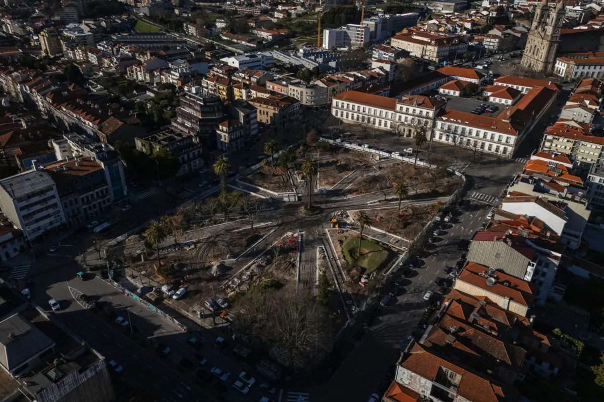 Jardim esteve um ano e um mês em obras