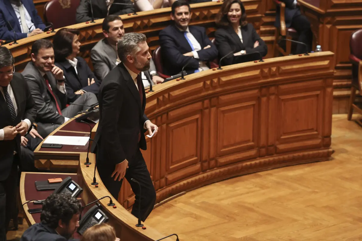 Imagem de contexto do artigo Pedro Nuno, Galamba e Pedro Marques vão ser ouvidos no Parlamento sobre privatização da ANA