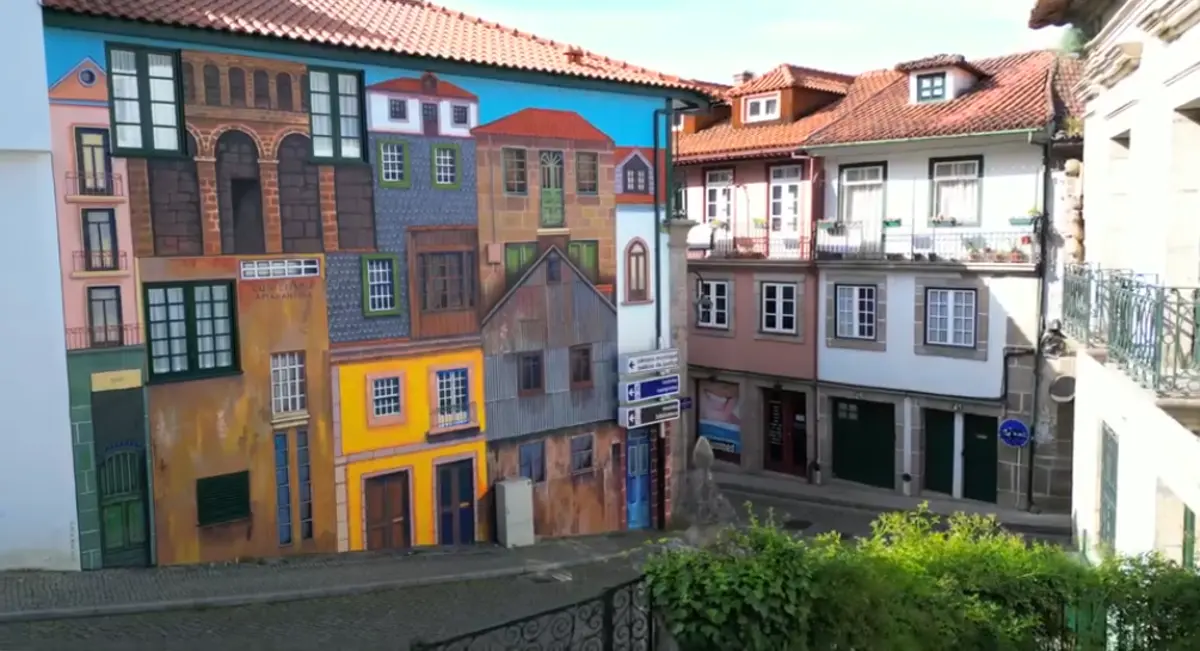 Peça de arte é novo atrativo para locais e turistas