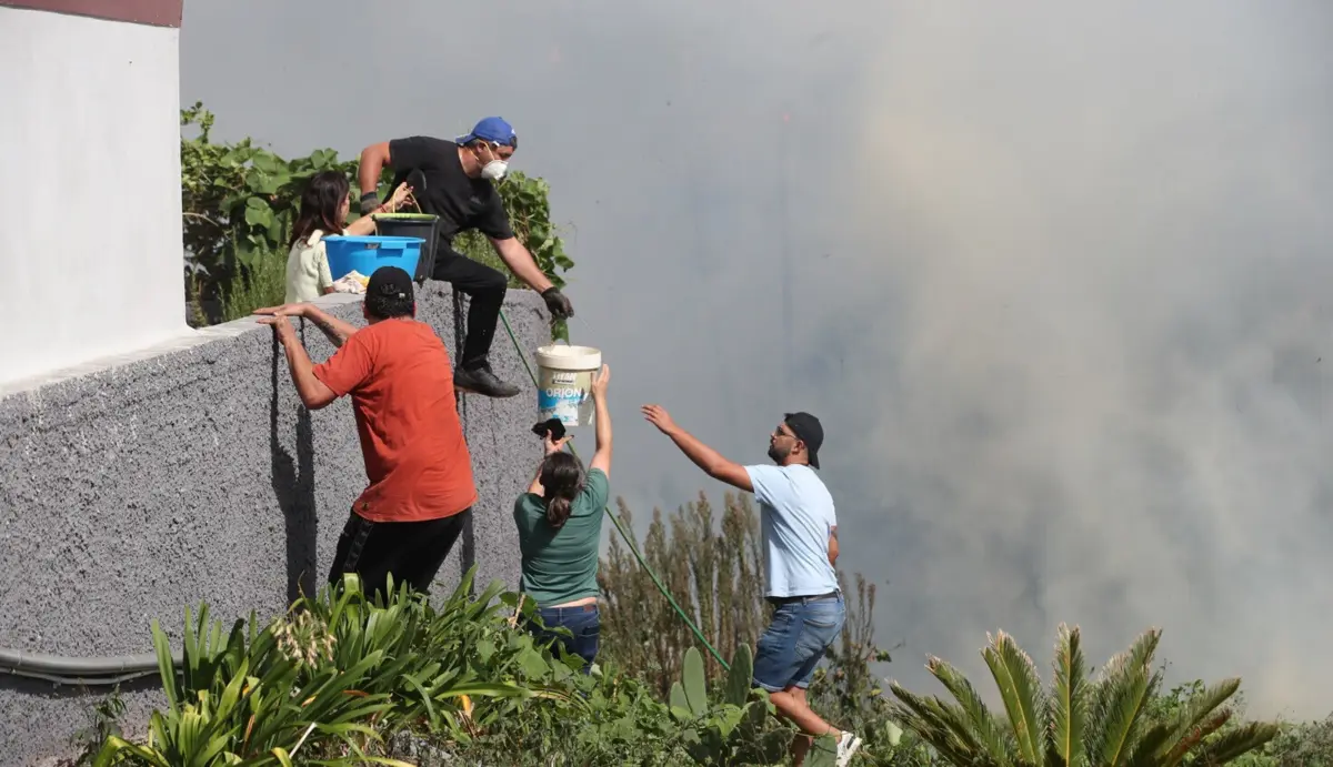 O incêndio na Calheta deflagrou na quarta-feira, na freguesia dos Prazeres
