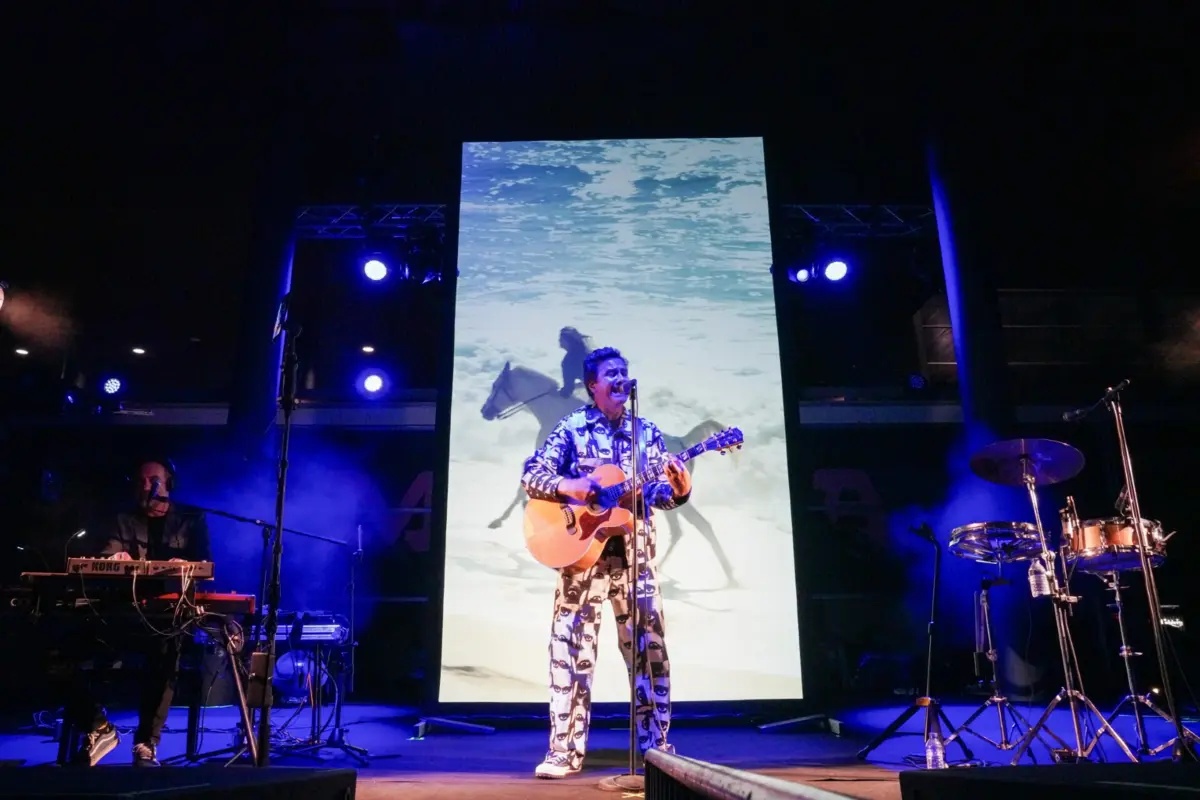 Antigo vocalista dos Silence 4 mostrou empatia com o público desde o início do concerto