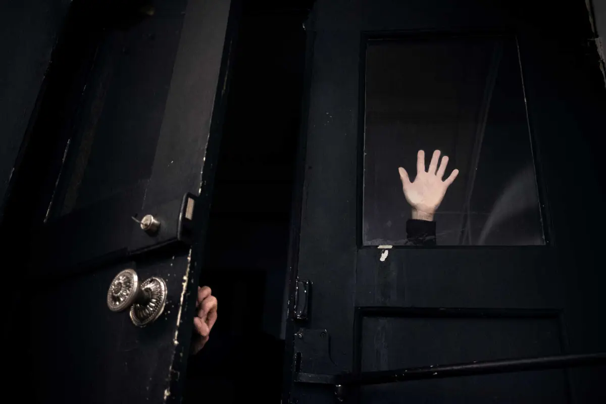 Imagem de contexto do artigo Condenado a 12 anos e nove meses de prisão por violar filha menor