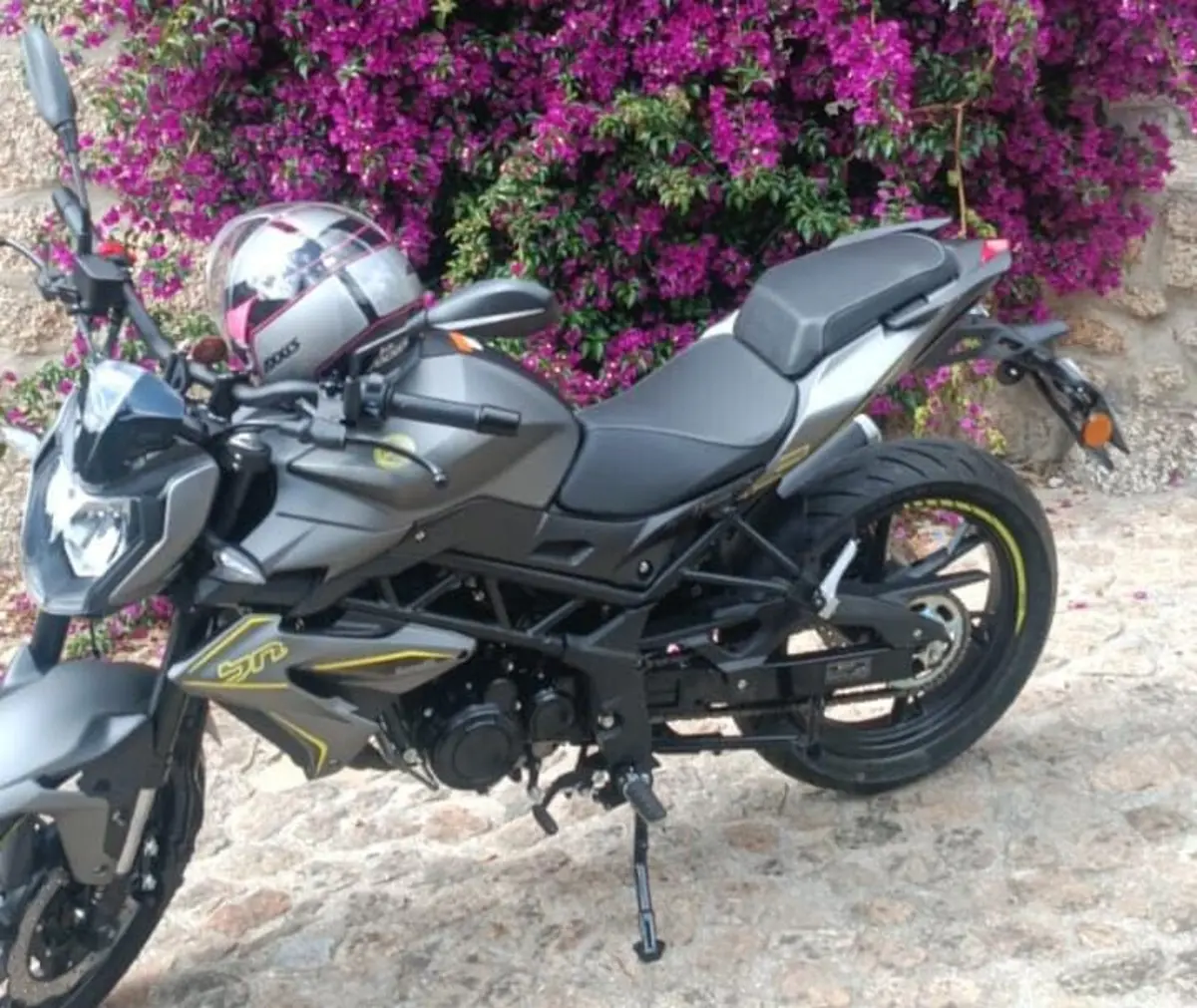 Dona da mota tinha feito apelo nas redes sociais para recuperar veículo roubado