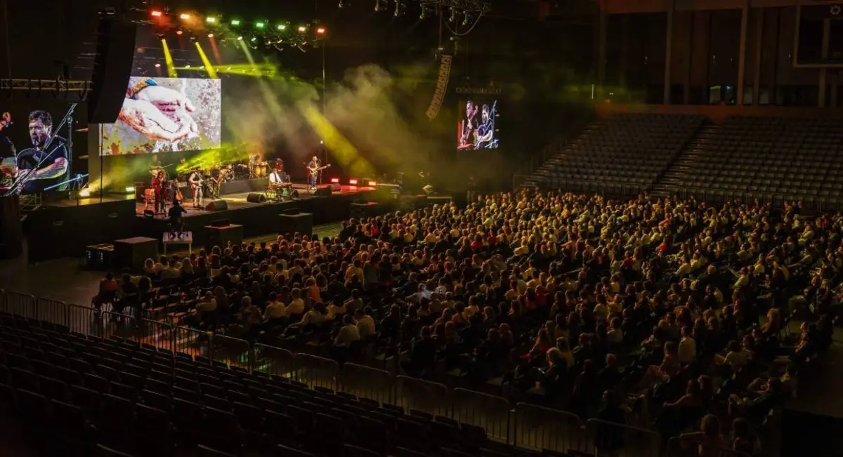 Mais de mil antigos alunos participaram no evento
