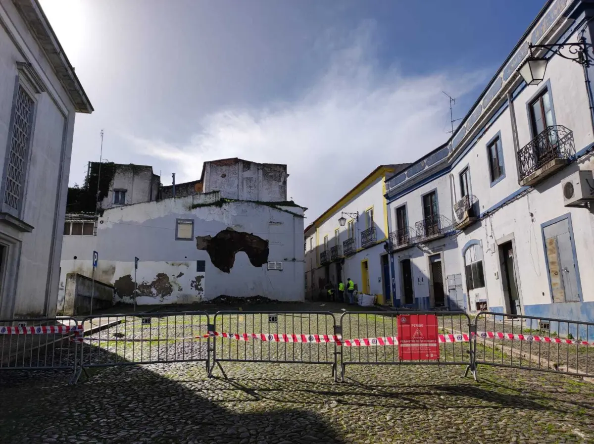 A casa estava sinalizada desde ontem