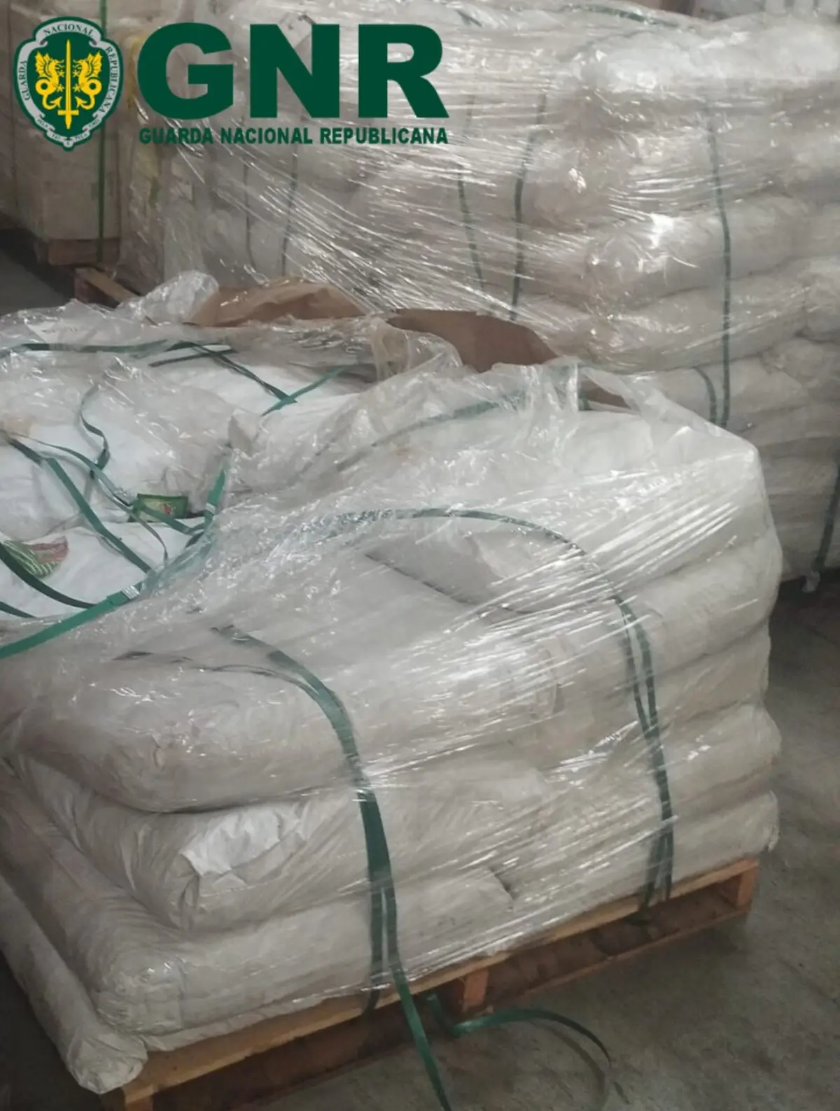 Tabaco apreendido teria de pagar 550 mil euros em impostos