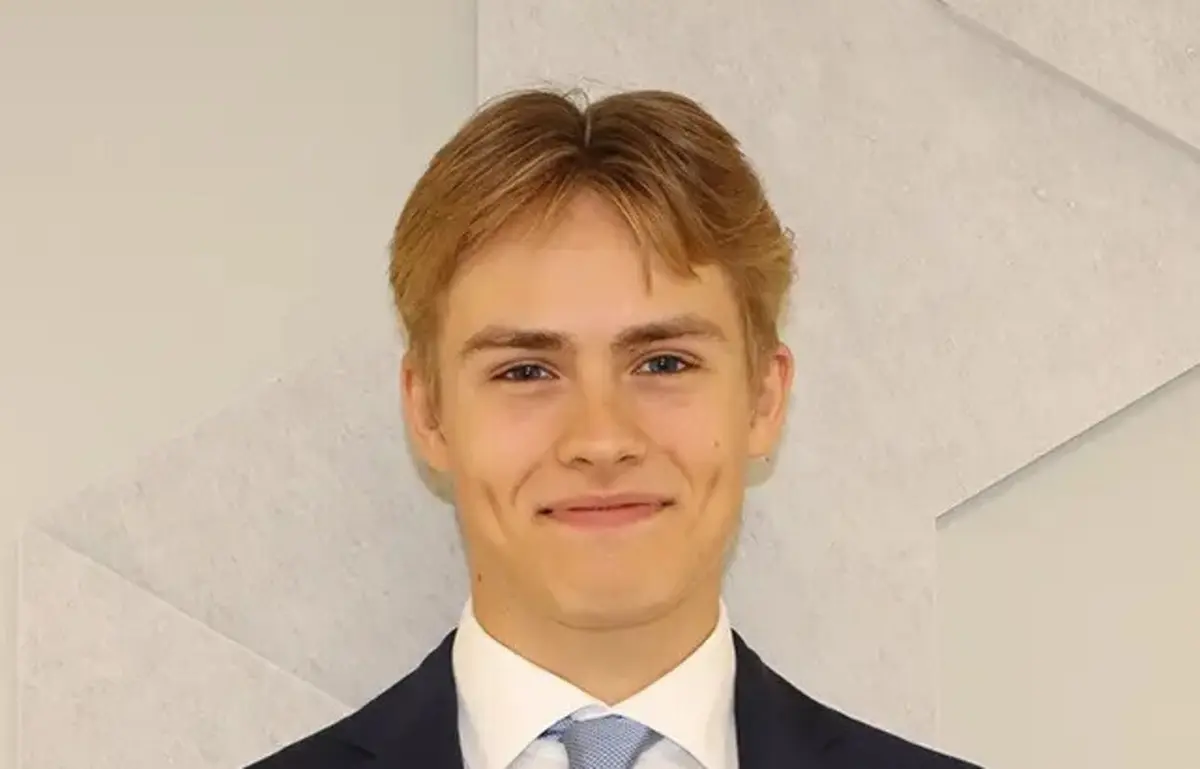 Quando Stubb se candidatou, estava a estudar política, filosofia e economia na Universidade de Exeter