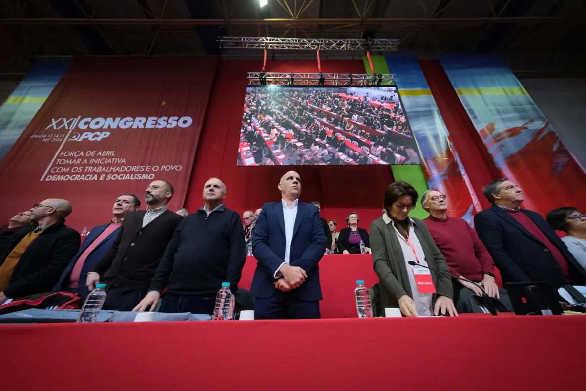 A lista, proposta pelo Comité Central cessante, consagra uma direção mais pequena