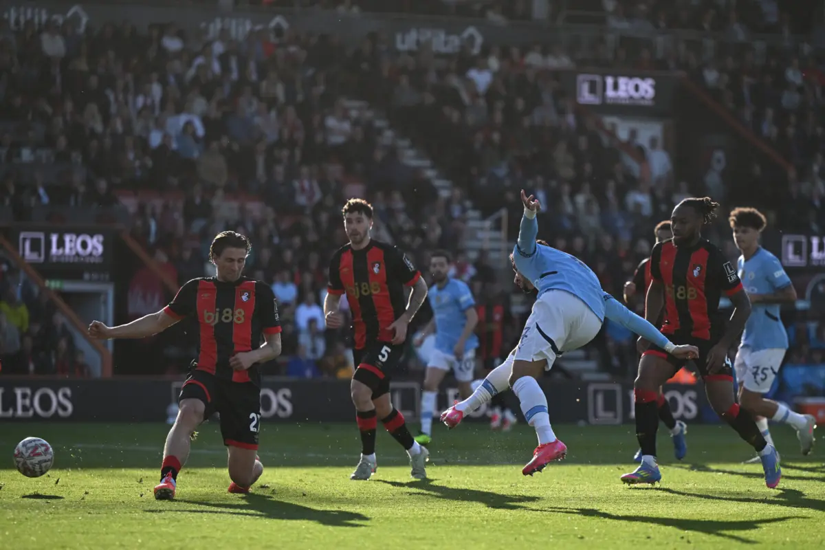 Marmoush foi a figura da eliminatória, dois minutos depois de ter sido lançado por Pep Guardiola
