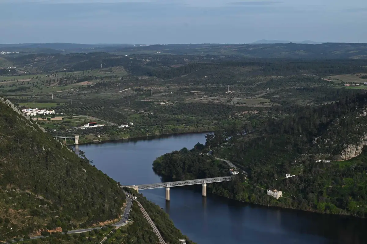 Caudais diários no Tejo obrigatórios mesmo em períodos secos