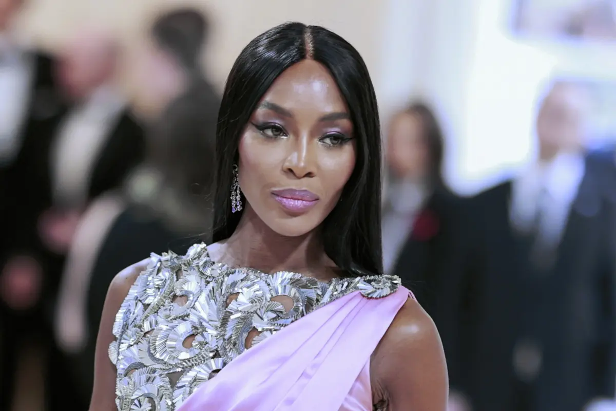 Naomi Campbell foi acusada de usar parte dos fundos para benefício pessoal