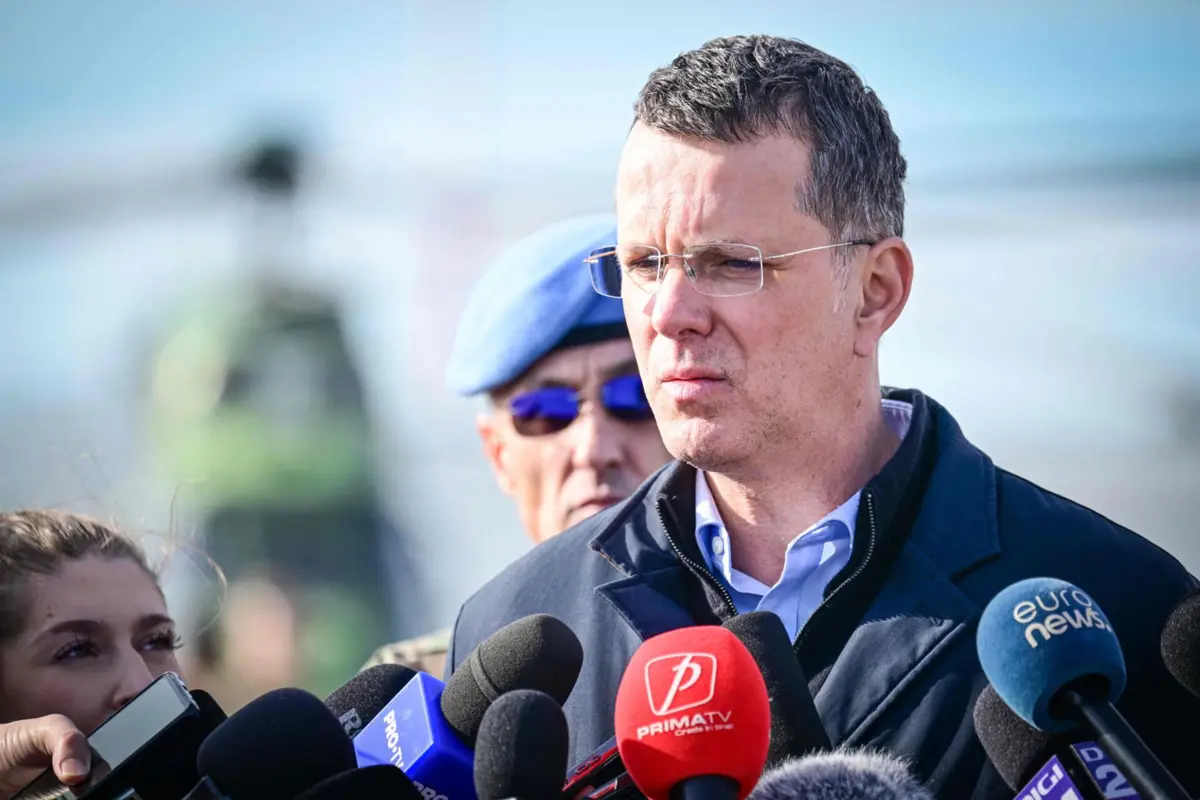 Ionut Mosteanu, ministro da Defesa da Roménia