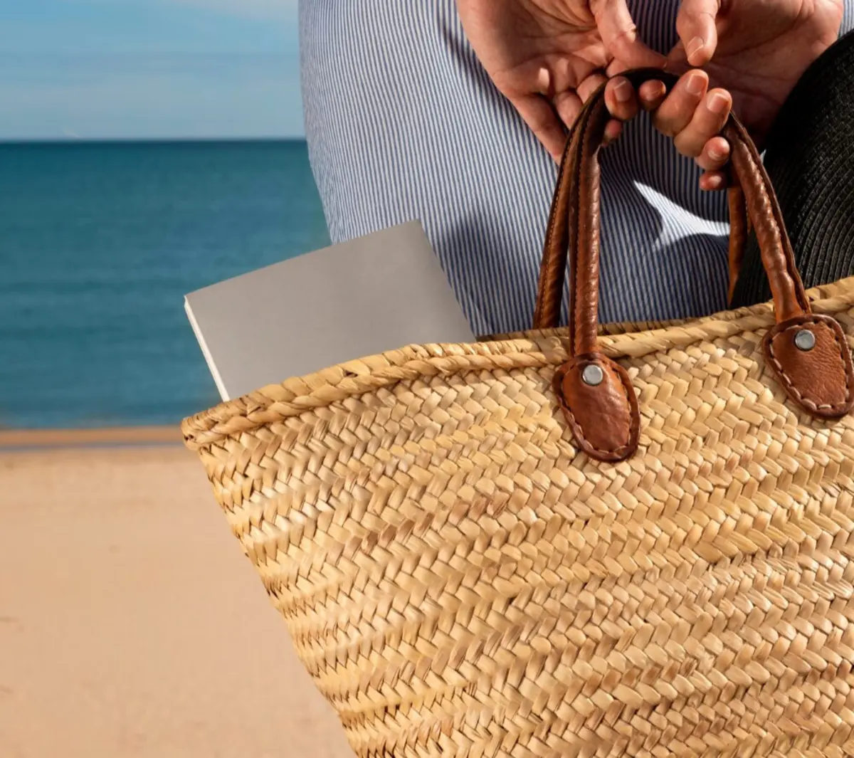 Sacos de praia em rafia para espalhar elegância nos areais