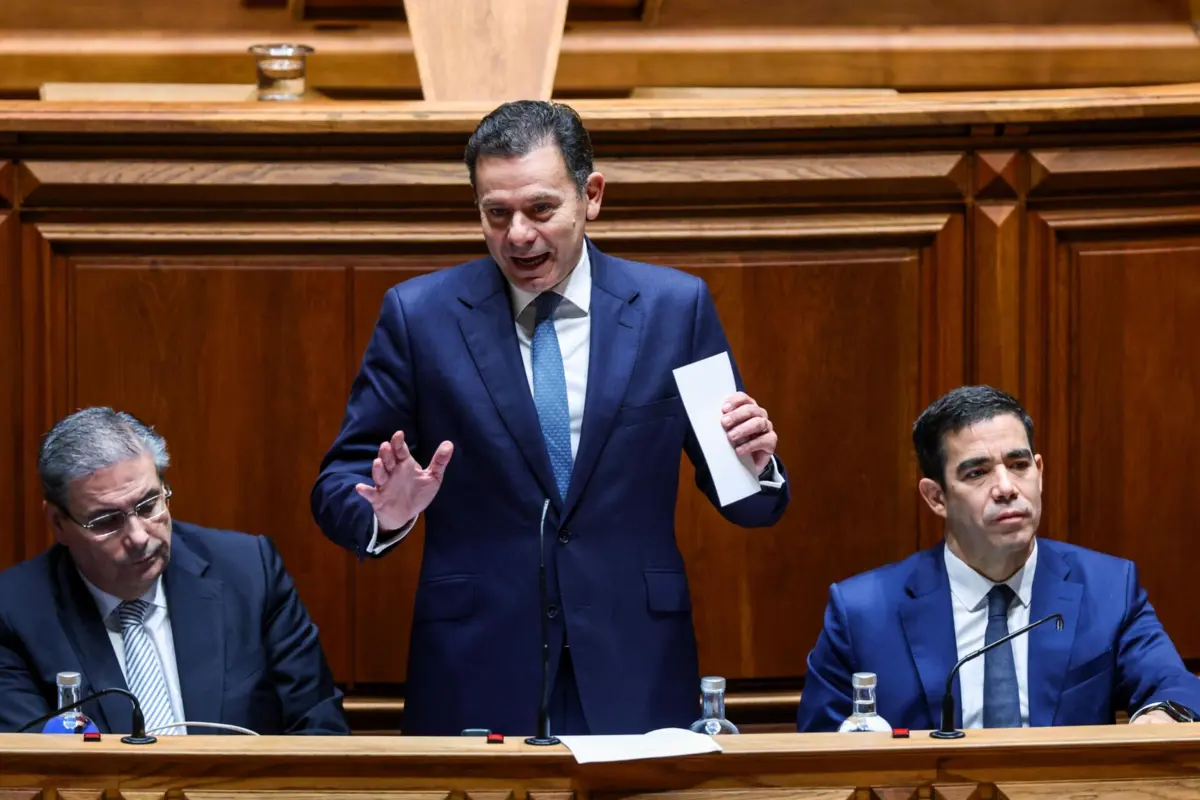 Imagem de contexto do artigo Luís Montenegro garante que greve geral é política e "não faz sentido"