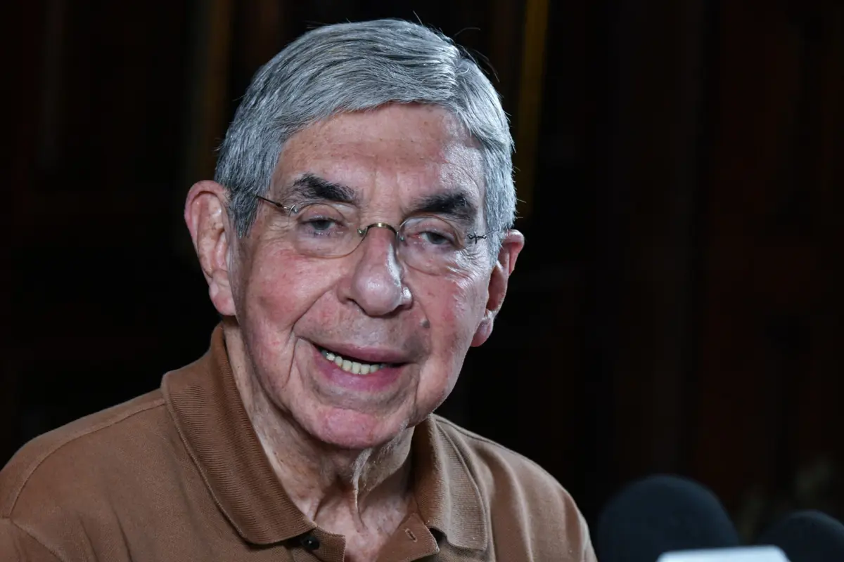 Oscar Arias recebeu o Nobel da Paz em 1987