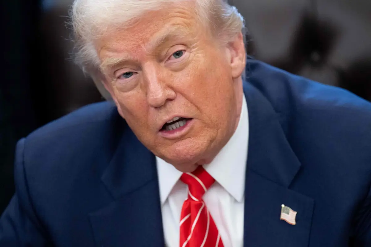 Imagem de contexto do artigo Trump sugere "abordagem mais delicada" para política anti-imigração