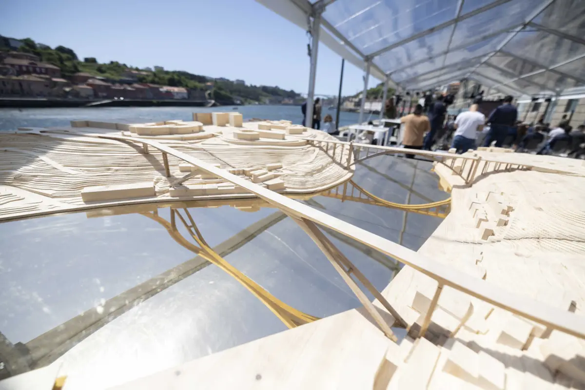 A travessia que vai servir a nova Linha Rosa da Metro do Porto anulou a proposta das Câmaras de 2018