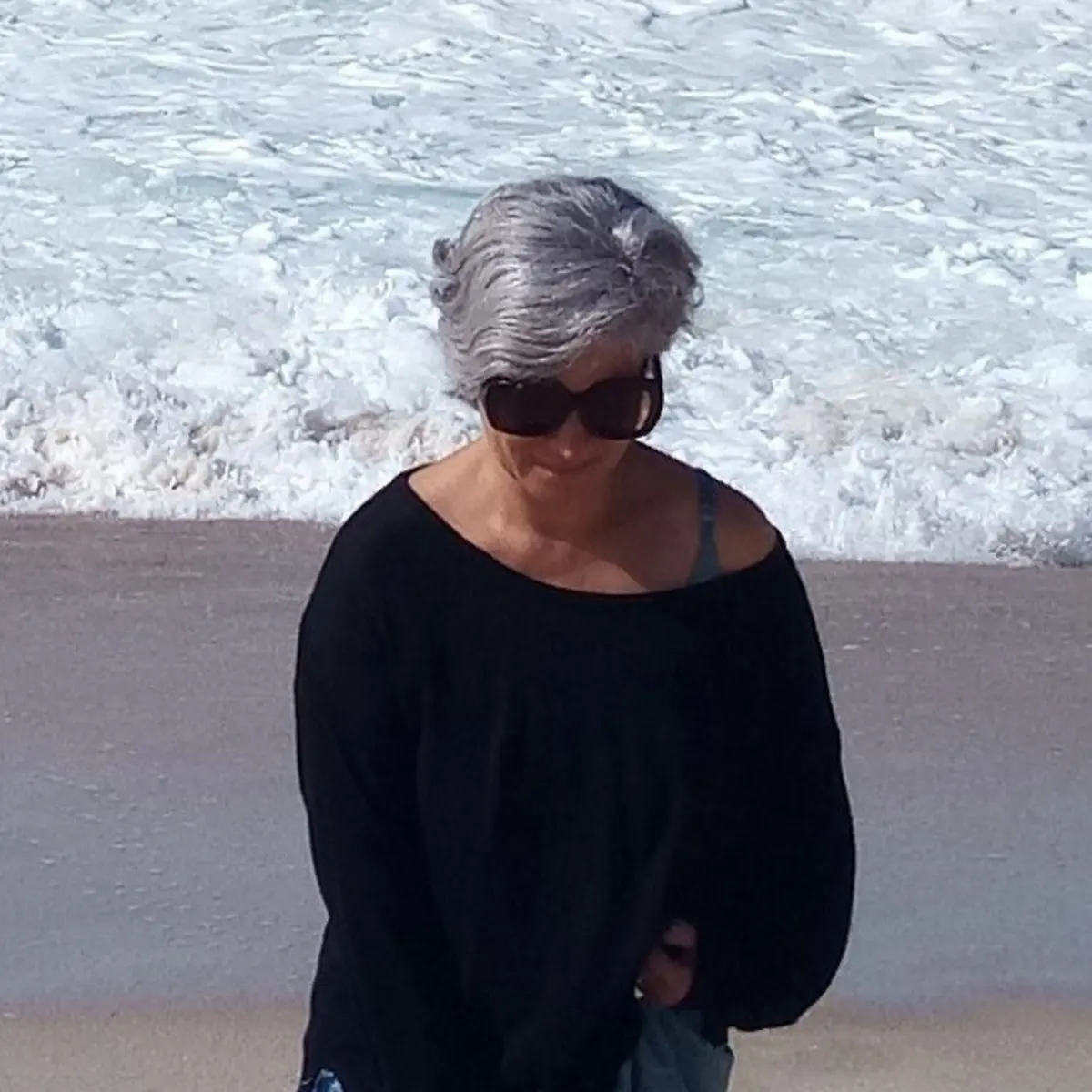 "Entra-se na Casa pelo Pátio" marca a estreia literária da autora