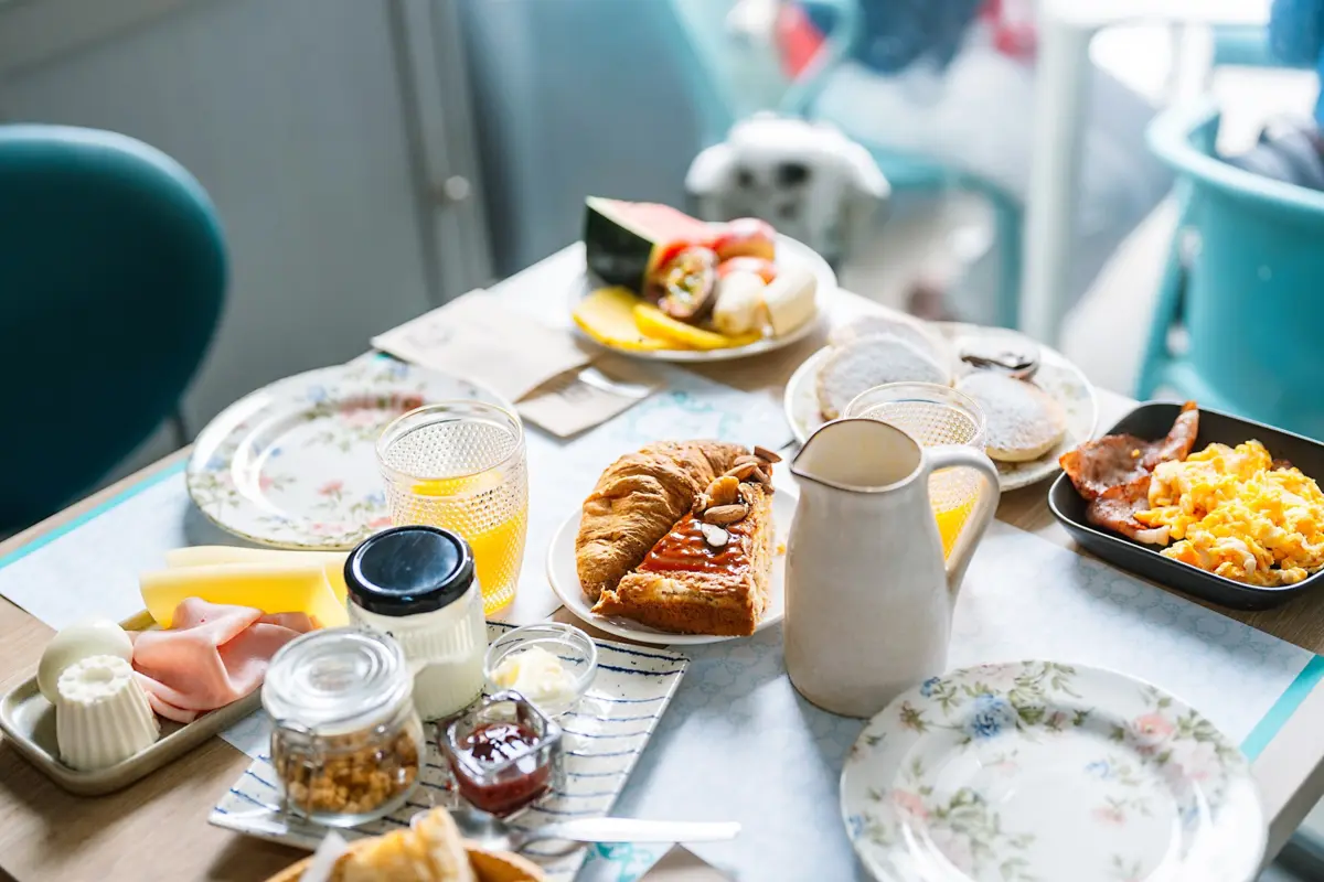 Imagem de contexto do artigo Na Afurada, a Cafetaria do Mercado é uma paragem onde o coração também se alimenta