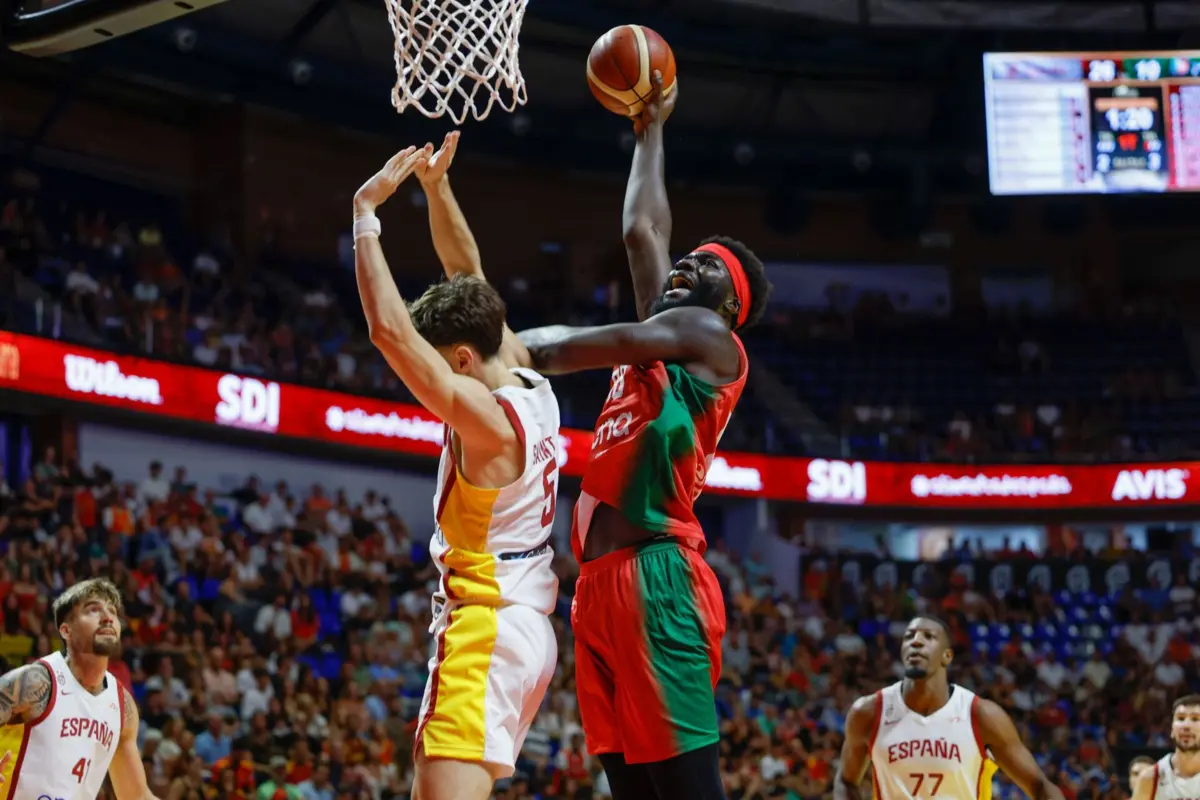 Neemias tem estado em destaque por Portugal