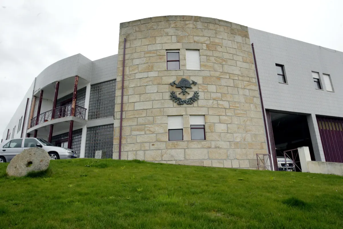 Bombeiros de Valpaços acorreram ao local do atropelamento