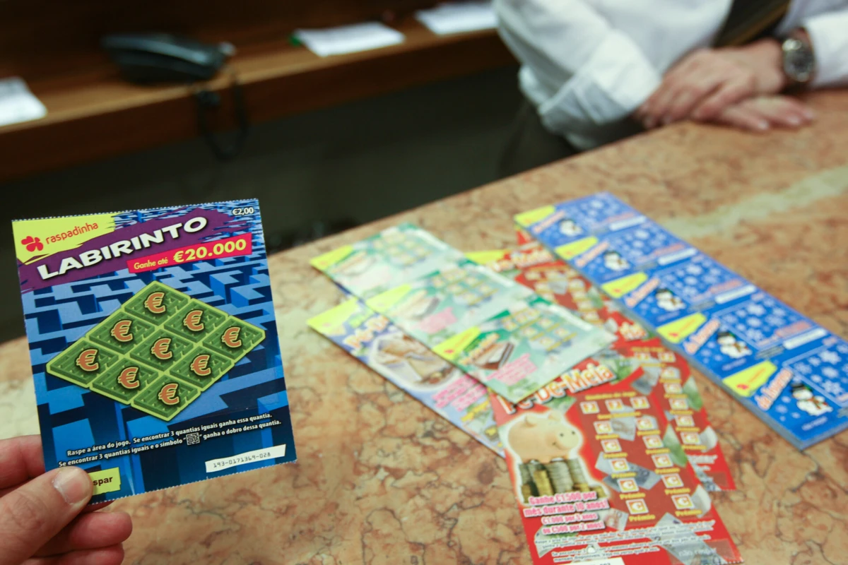 Imagem de contexto do artigo Dois jovens de 18 anos suspeitos de roubar raspadinhas em Ponte de Lima