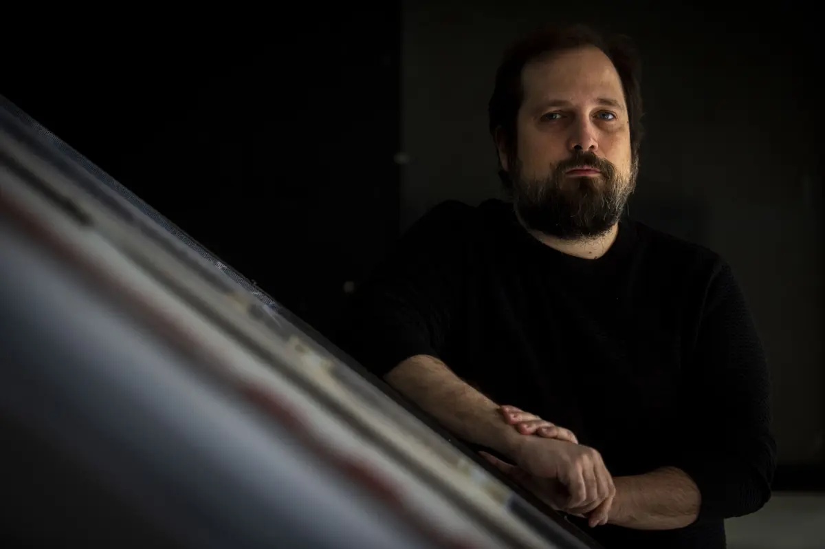 Realizador dos filmes "Rapariga Mágica" e "Mantícora" volta a ser acusado de crimes sexuais