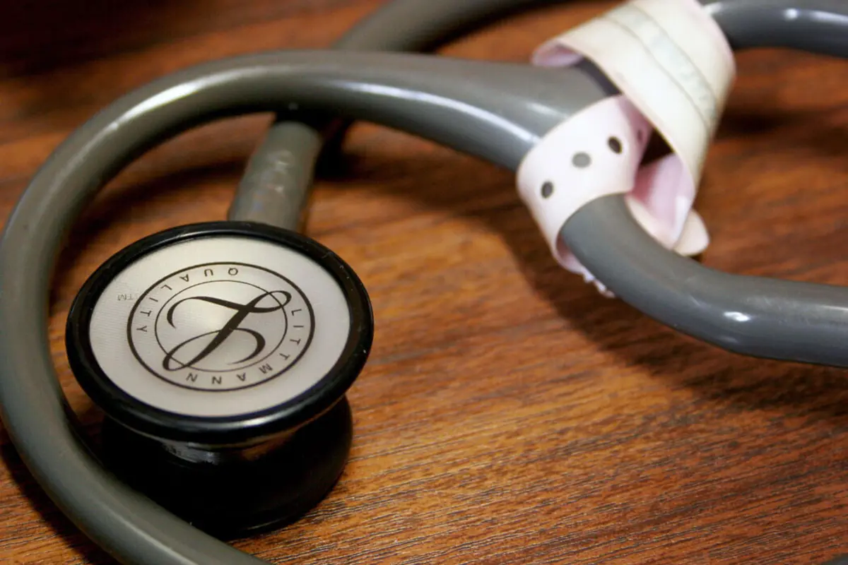 Imagem de contexto do artigo Médicos criticam aumento salarial de 1,6% proposto pelo Governo