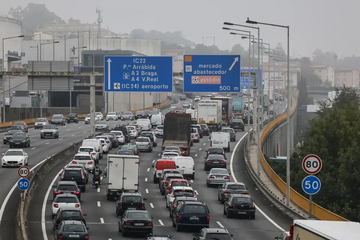 Objetivo é aliviar o trânsito na VCI