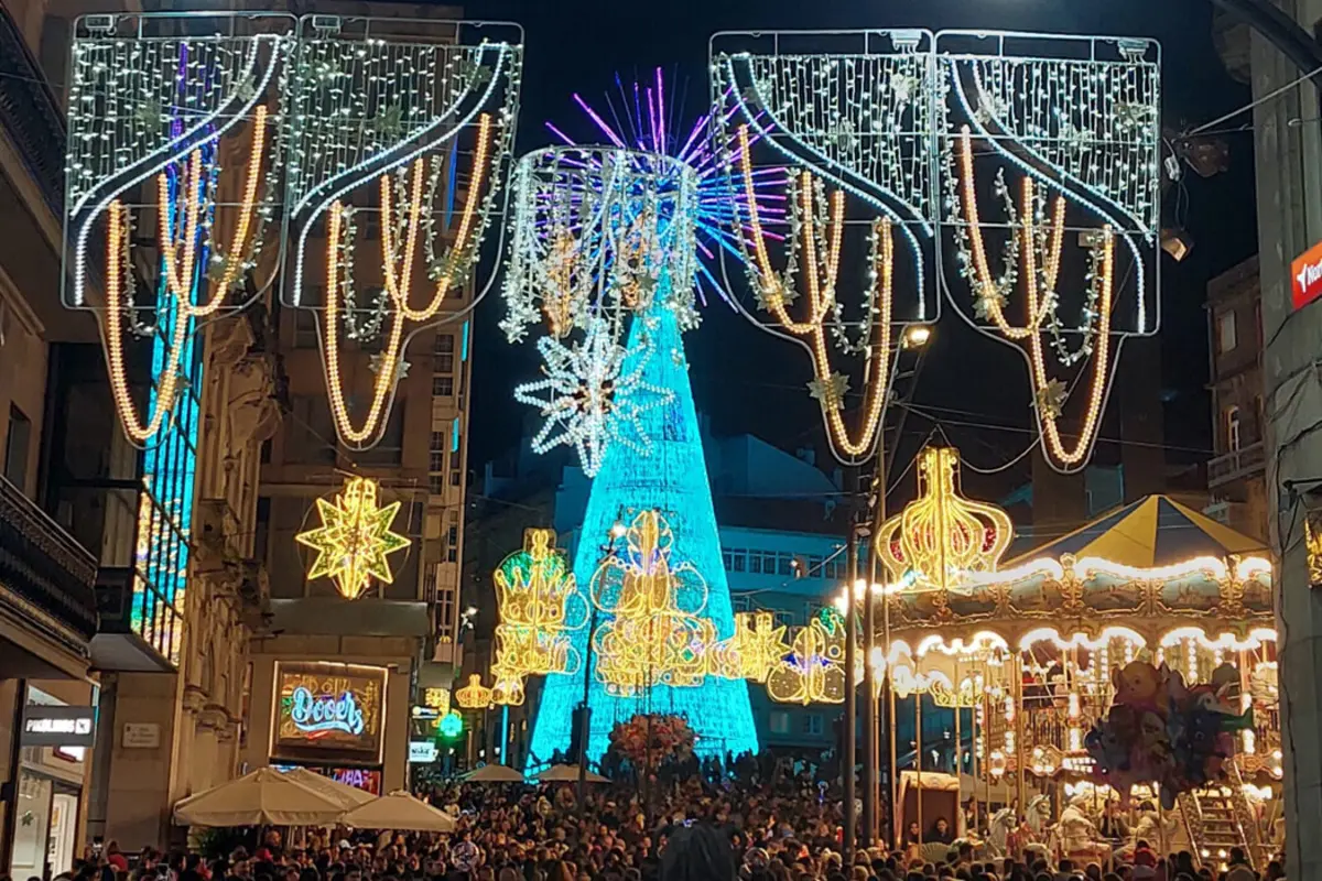 Milhares de pessoas foram a Vigo ver as luzes de Natal