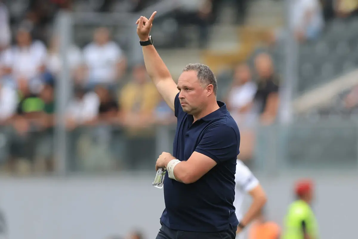 O duelo entre Gil Vicente e Famalicão está agendado para as 18 horas de sábado.