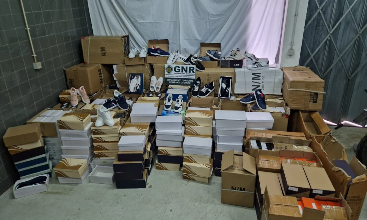 Imagem de contexto do artigo GNR apreende mais de 500 artigos contrafeitos na Feira dos Gorazes