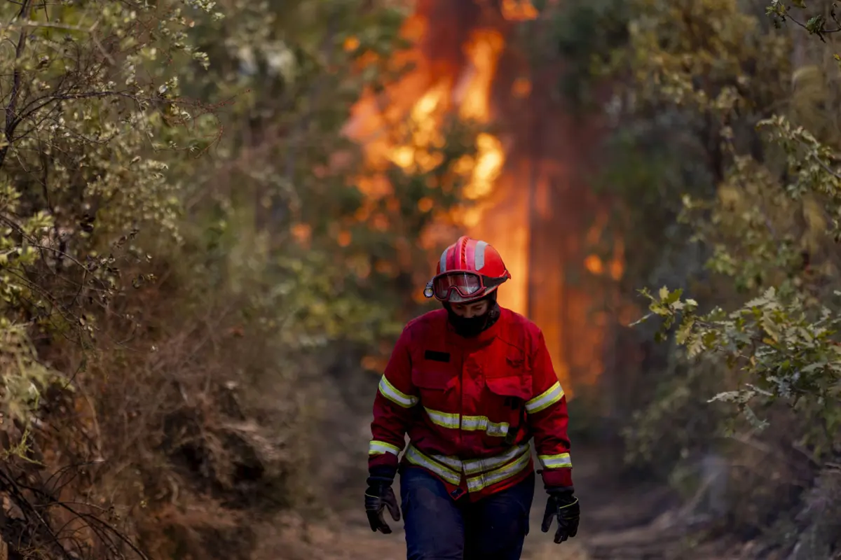 Temperaturas altas esperadas a partir de domingo aumentam o risco de incêndio
