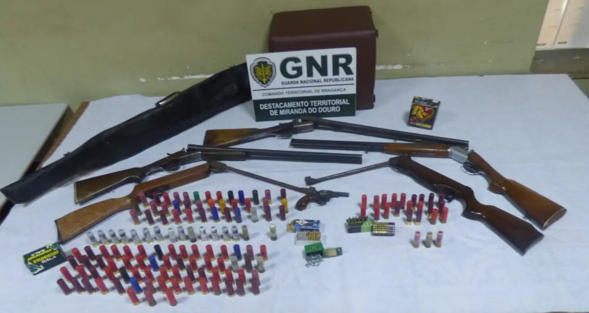 Imagem de contexto do artigo Homem detido em Mogadouro por posse ilegal de armas e ameaças