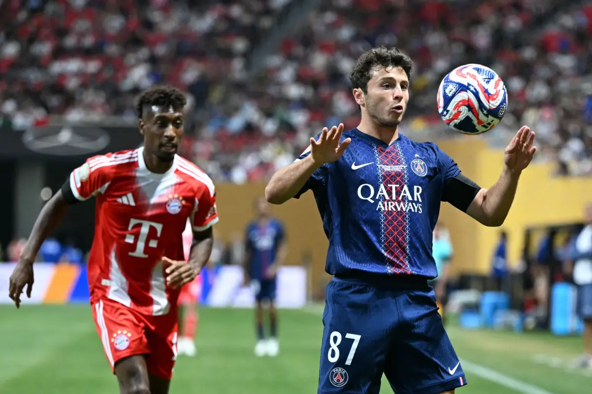 João Neves assistiu para o golo do Paris Saint-Germain