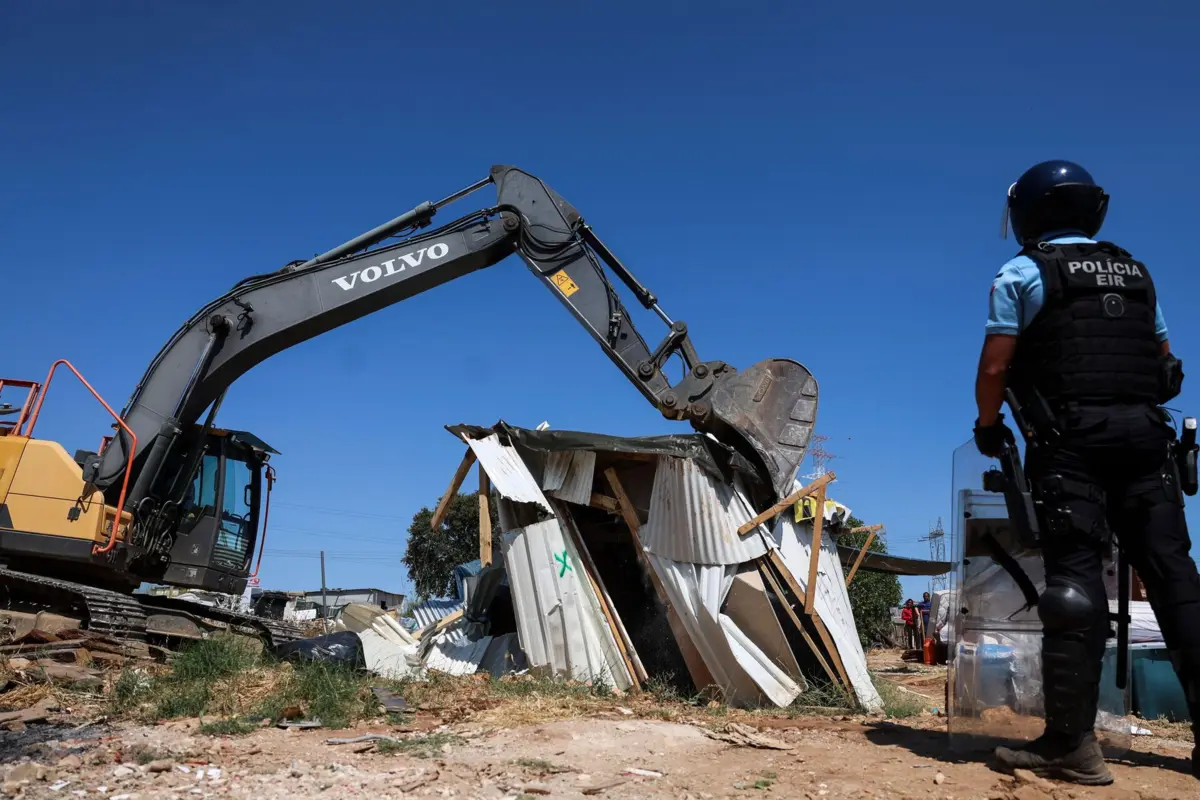 Em dois dias, foram demolidas 55 habitações