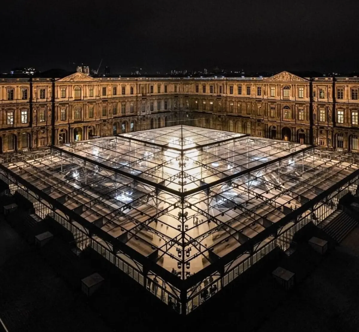 Imagem de contexto do artigo Empresa de Braga fez estrutura para desfile da Louis Vuitton em Paris