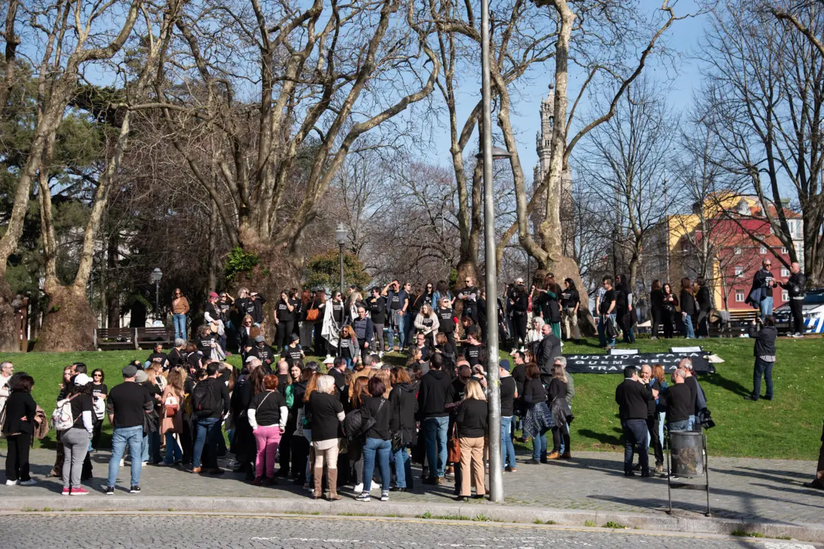 Imagem de contexto do artigo Governo explica falta de candidatos e anuncia novo recrutamento de oficiais de justiça